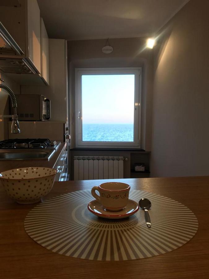 제노바 Casa Tabata Fronte Mare 아파트 외부 사진